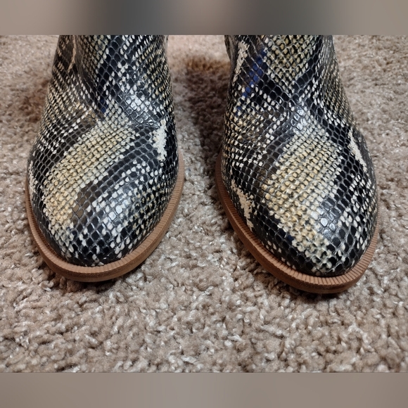 Madewell Snake Embossed Ankle Boots 8.5 - Picture 8 of 14